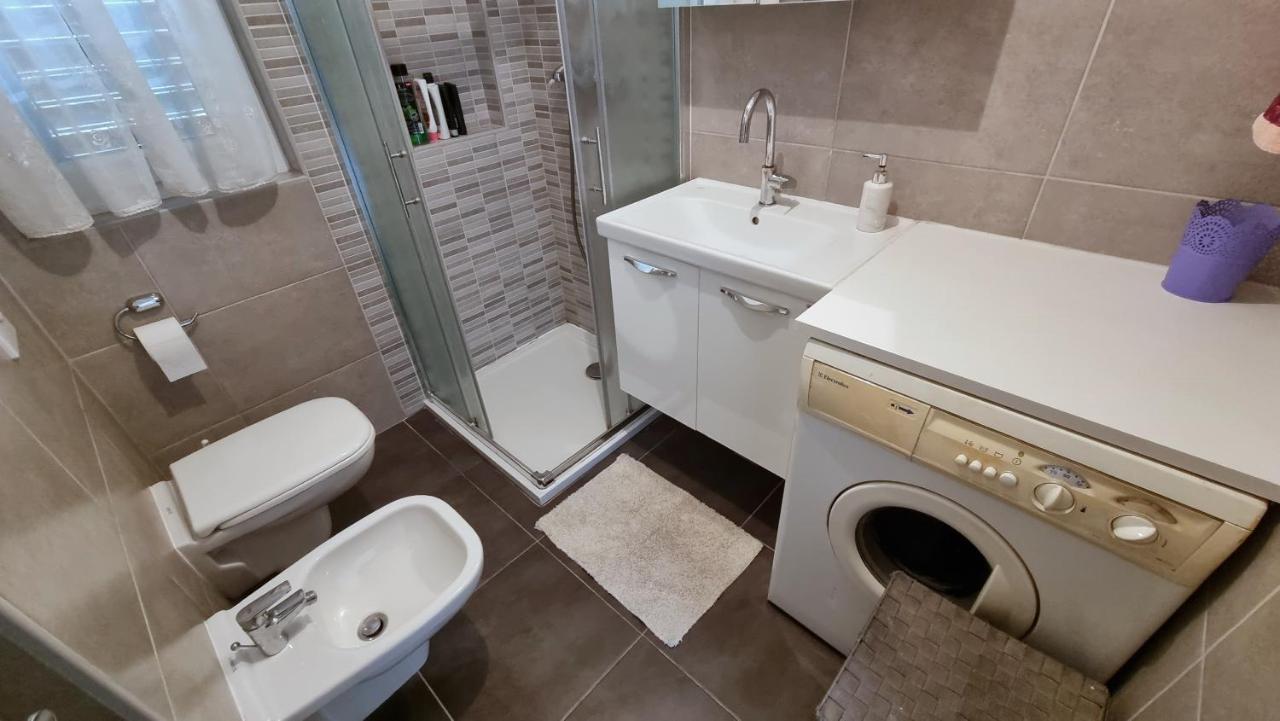 Apartment Tica Omis Luaran gambar