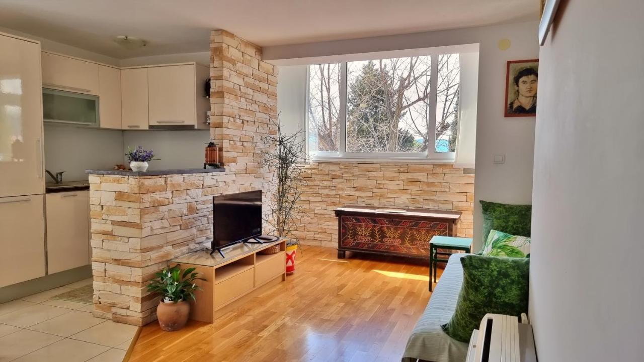 Apartment Tica Omis Luaran gambar