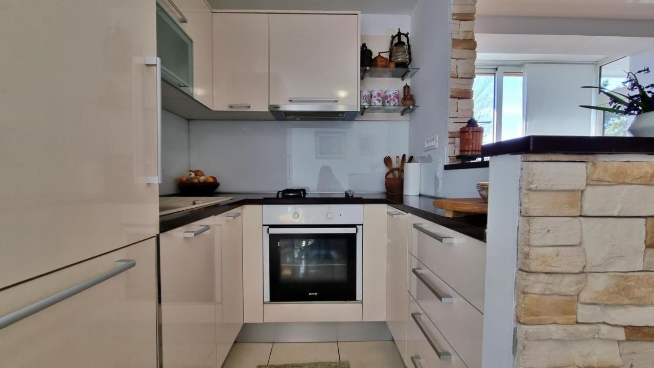 Apartment Tica Omis Luaran gambar